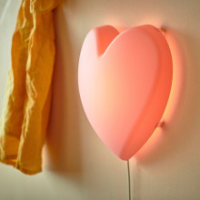 UPPLYST مصباح حائط LED, قلب زهري
