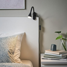 NÄVLINGE مصباح توجيهي بملقط LED, أسود