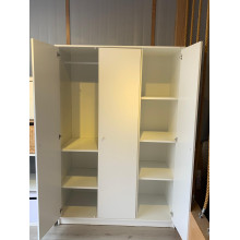 خزانة ملابس شامل رفين اضافيين