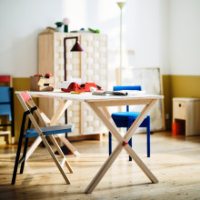IKEA PS 2026 كرسي قابل للطي, بتولا أزرق/أسود أحمر