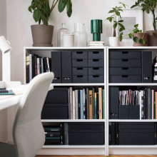 FJÄDERHARV صندوق تخزين مع غطاء, فحمي, 25x35x8 سم